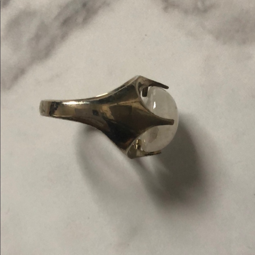 Ring - Picture 4 of 9